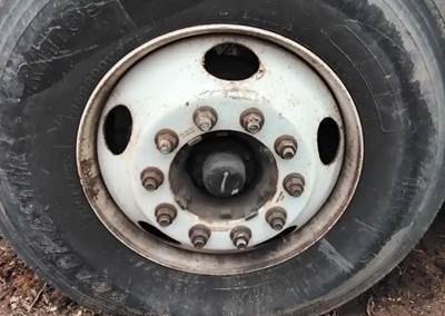 International DuraStar 4300 Left Spindle