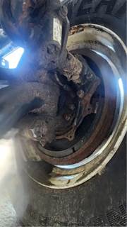 International DuraStar 4300 Left Spindle