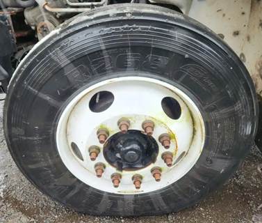 International DuraStar 4400 Left Spindle