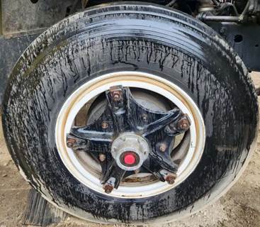 International F2275 Right Spindle for a 1980 International F-2275