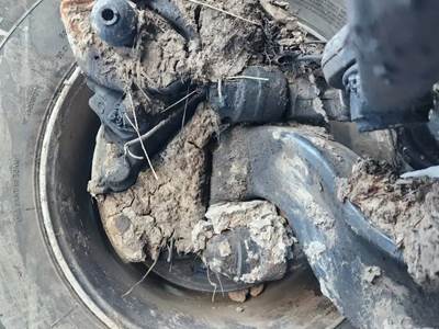 International HV613 Right Spindle