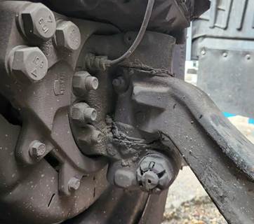 International LT Right Spindle