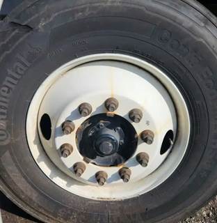 International LT625 Right Spindle