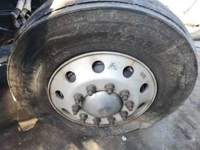 International LT625 Right Spindle