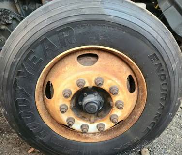 International LT625 Right Spindle