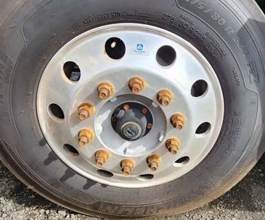 International LT625 Left Spindle