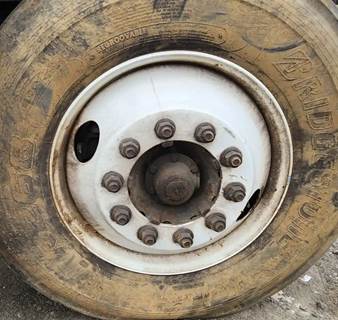 International LT625 Right Spindle