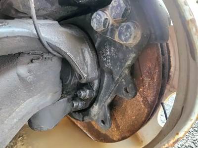 International LT625 Left Spindle