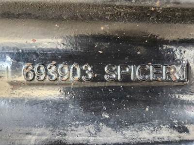 International LT625 Right Spindle