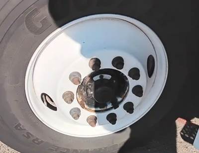 International MV607 Left Spindle