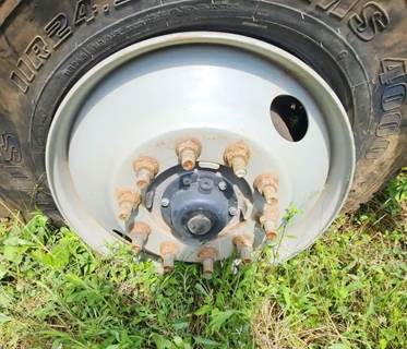 International Paystar 5900i Left Spindle