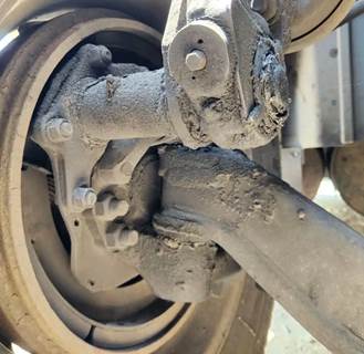 International ProStar Right Spindle