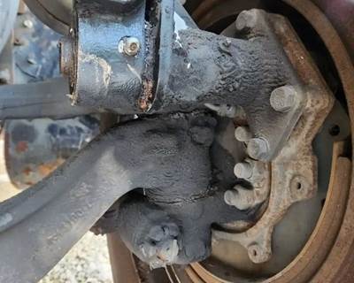 International RH613 Left Spindle