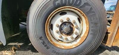 International WorkStar 7600 Right Spindle