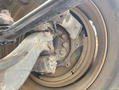 International WorkStar 7600 Left Spindle