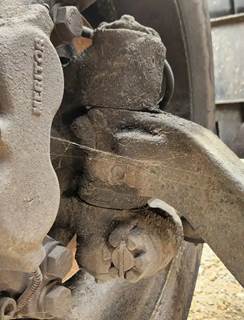 Isuzu FTR Right Spindle