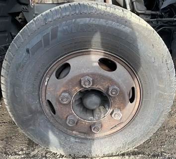 Isuzu NPR HD Right Spindle for a 2004 Isuzu NPR-HD