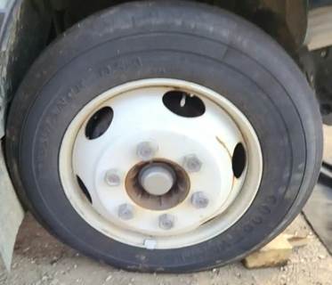 Isuzu NRR Right Spindle