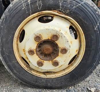 Isuzu NRR Right Spindle