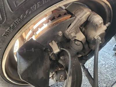 Isuzu NRR Right Spindle