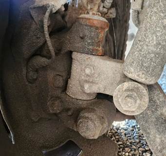 Isuzu Reach Right Spindle
