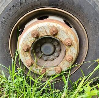 Kenworth K300 Right Spindle