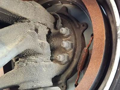 Kenworth K370 Left Spindle