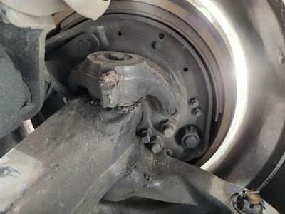 Kenworth T280 Right Spindle