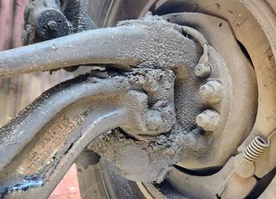 Kenworth T660 Left Spindle