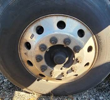 Kenworth T680 Left Spindle