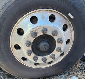 Kenworth T680 Right Spindle