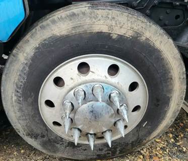 Kenworth T680 Right Spindle