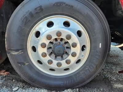 Kenworth T680 Left Spindle