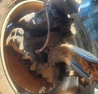 Kenworth T680 Right Spindle