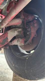 Kenworth T680 Left Spindle