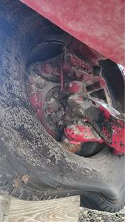 Kenworth T680 Right Spindle