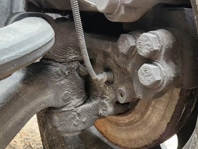 Kenworth T680 Left Spindle