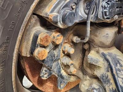 Kenworth T680 Right Spindle