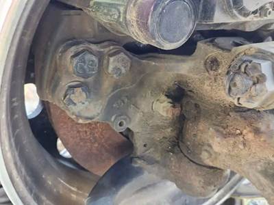 Kenworth T680 Left Spindle