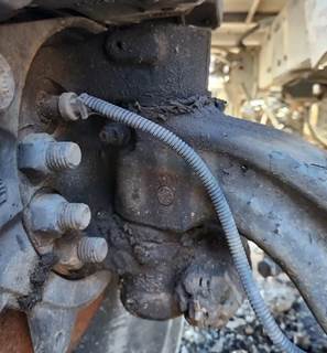 Kenworth T680 Right Spindle