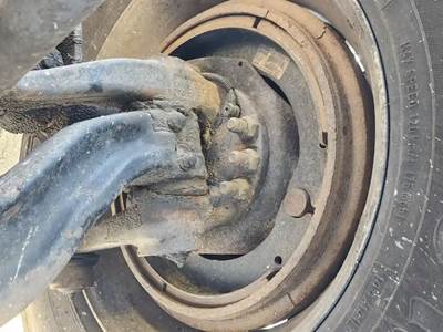 Kenworth T680 Left Spindle