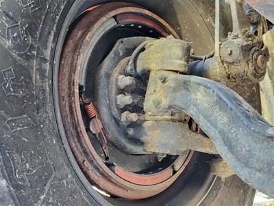 Kenworth T680 Right Spindle