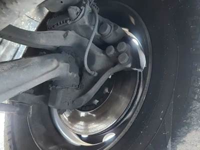 Kenworth T680 Left Spindle