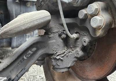 Kenworth T680 Left Spindle
