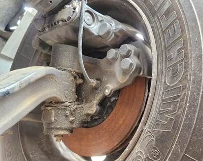 Kenworth T680 Left Spindle