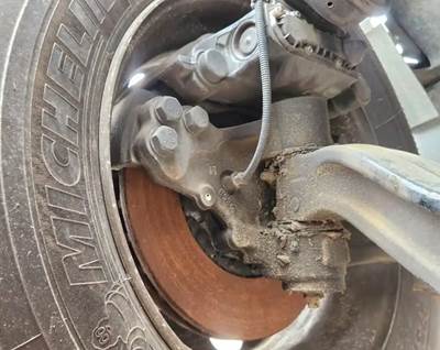 Kenworth T680 Right Spindle