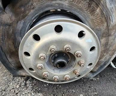 Kenworth T800 Left Spindle