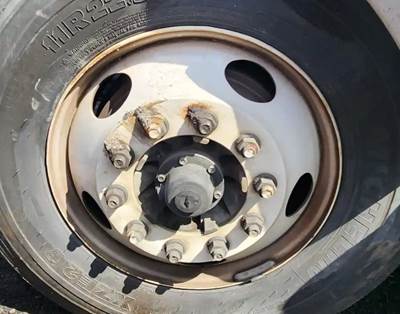 Kenworth T880 Left Spindle