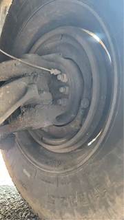 Kenworth T880 Left Spindle