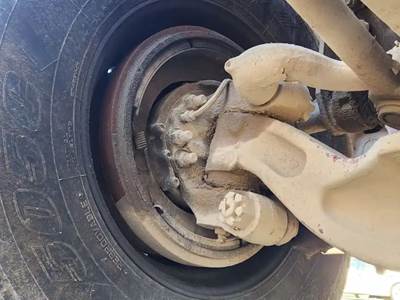 Kenworth T880 Right Spindle